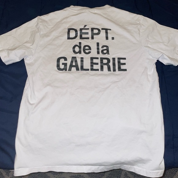 Gallery dept. shirt - Picture 1 of 2
